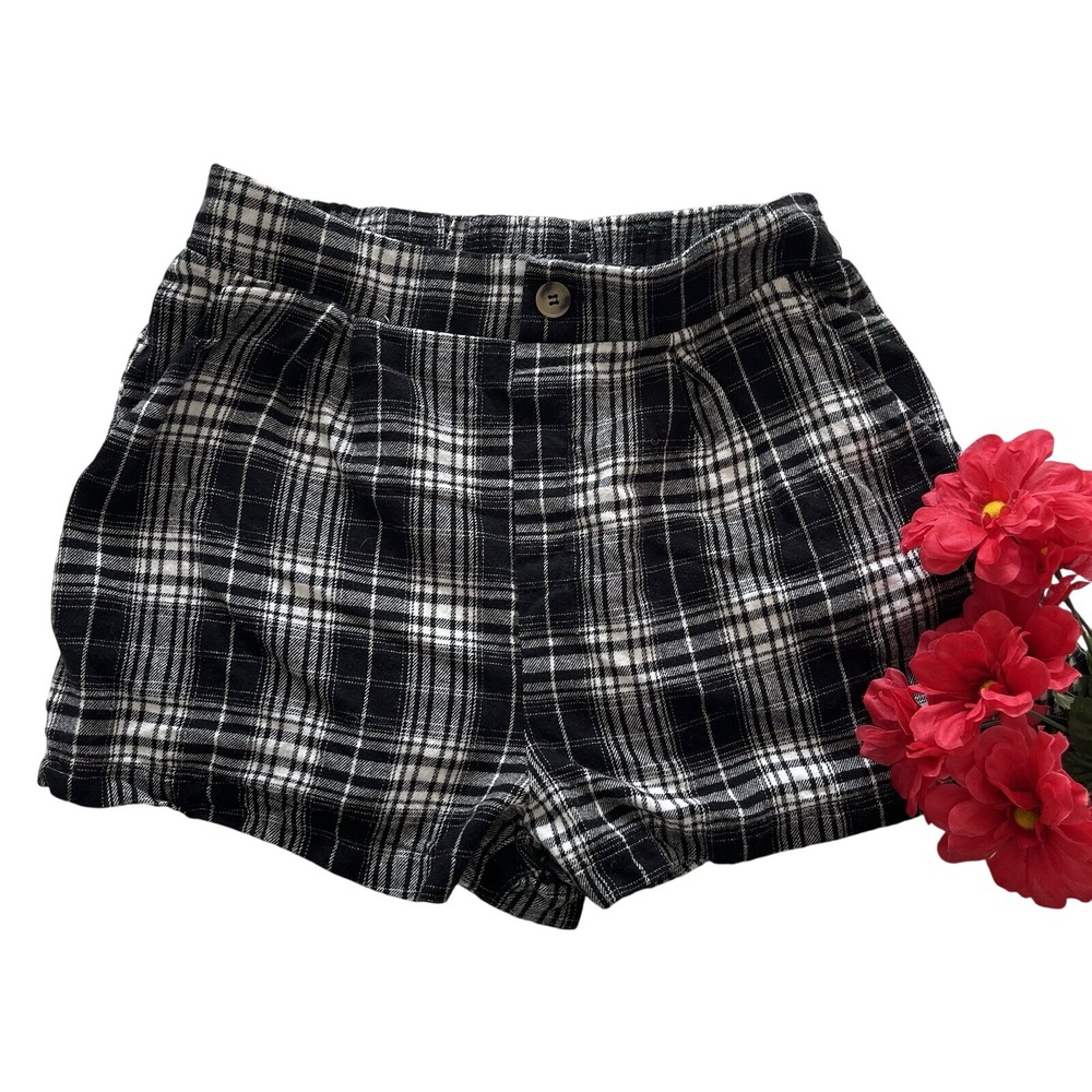 Altar'd State Shorts Womens Black white Sz M Stripes Pockets‎ Casual